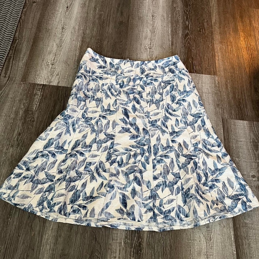 Floral Midi skirt